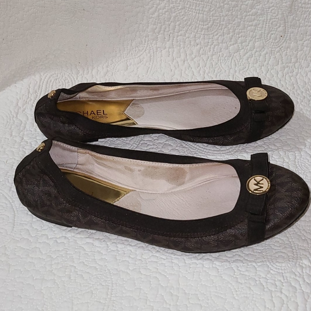 Brown MK flats small fold logo pattern with bow - Picture 2 of 11